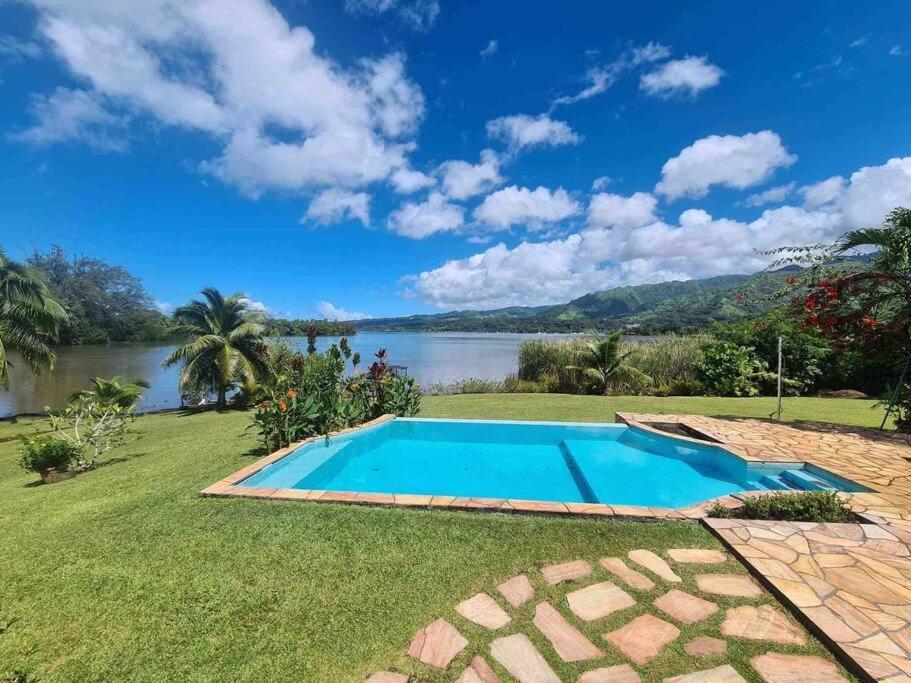 Te Mana Lodge Taravao Exterior foto
